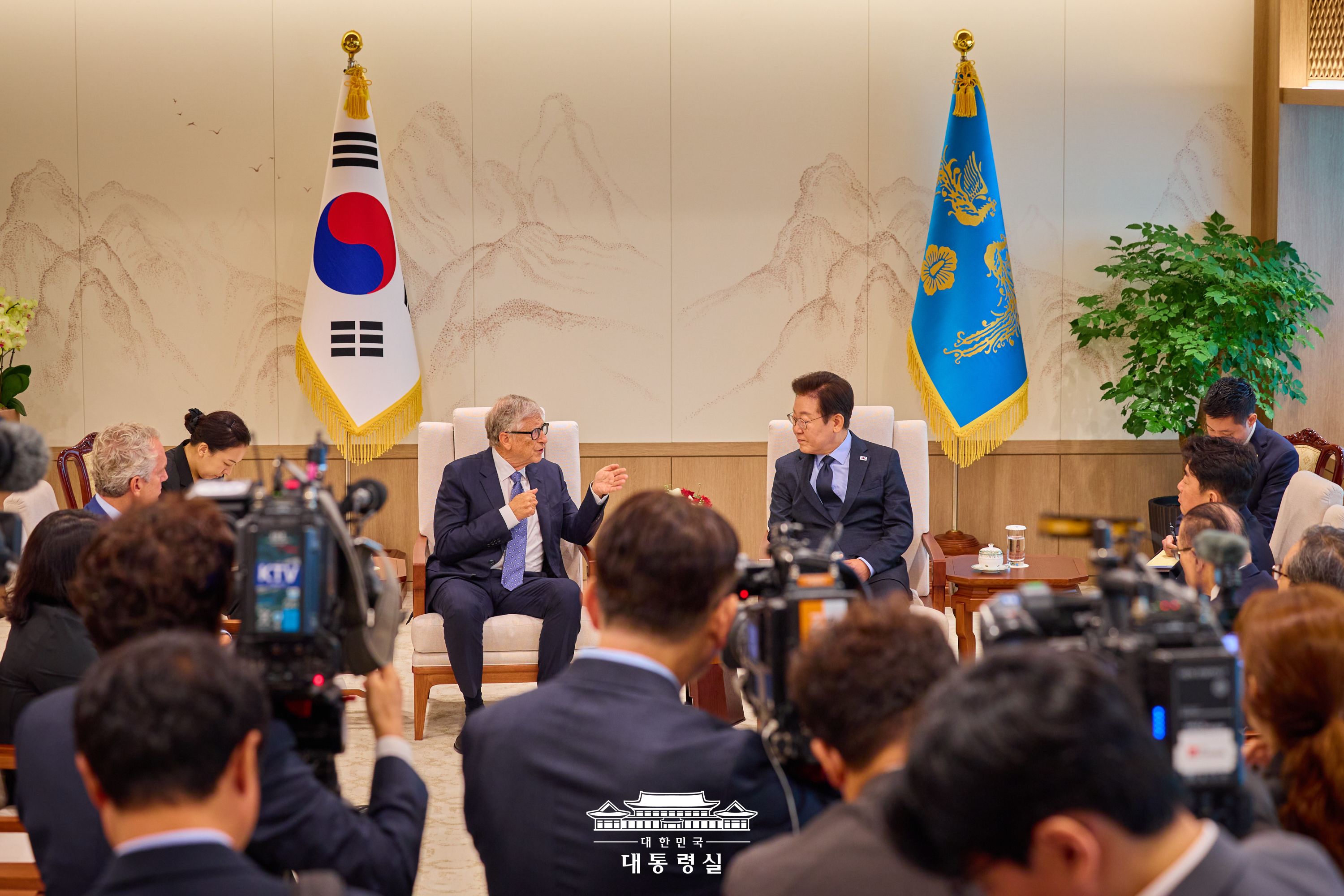 2025년 8월 22일 국민 여러분께 보고드립니다 슬라이드12