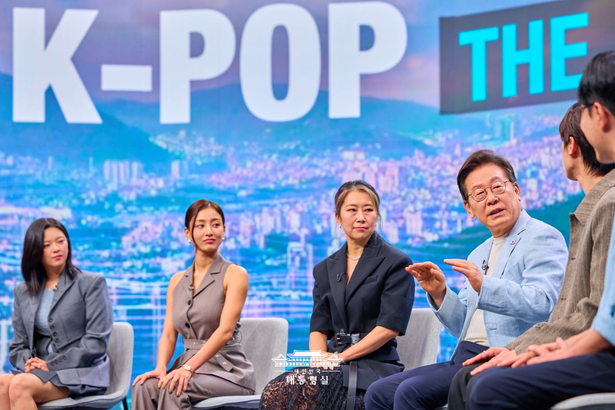 케이팝 미래 담론 특집 프로그램 녹화 사진