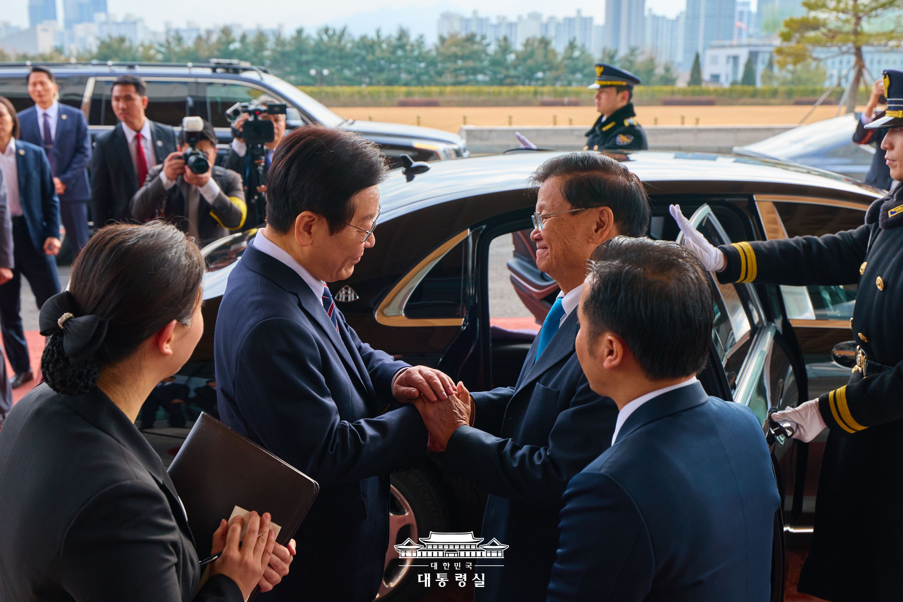 2025년 12월 15일 이재명의 오늘 슬라이드7