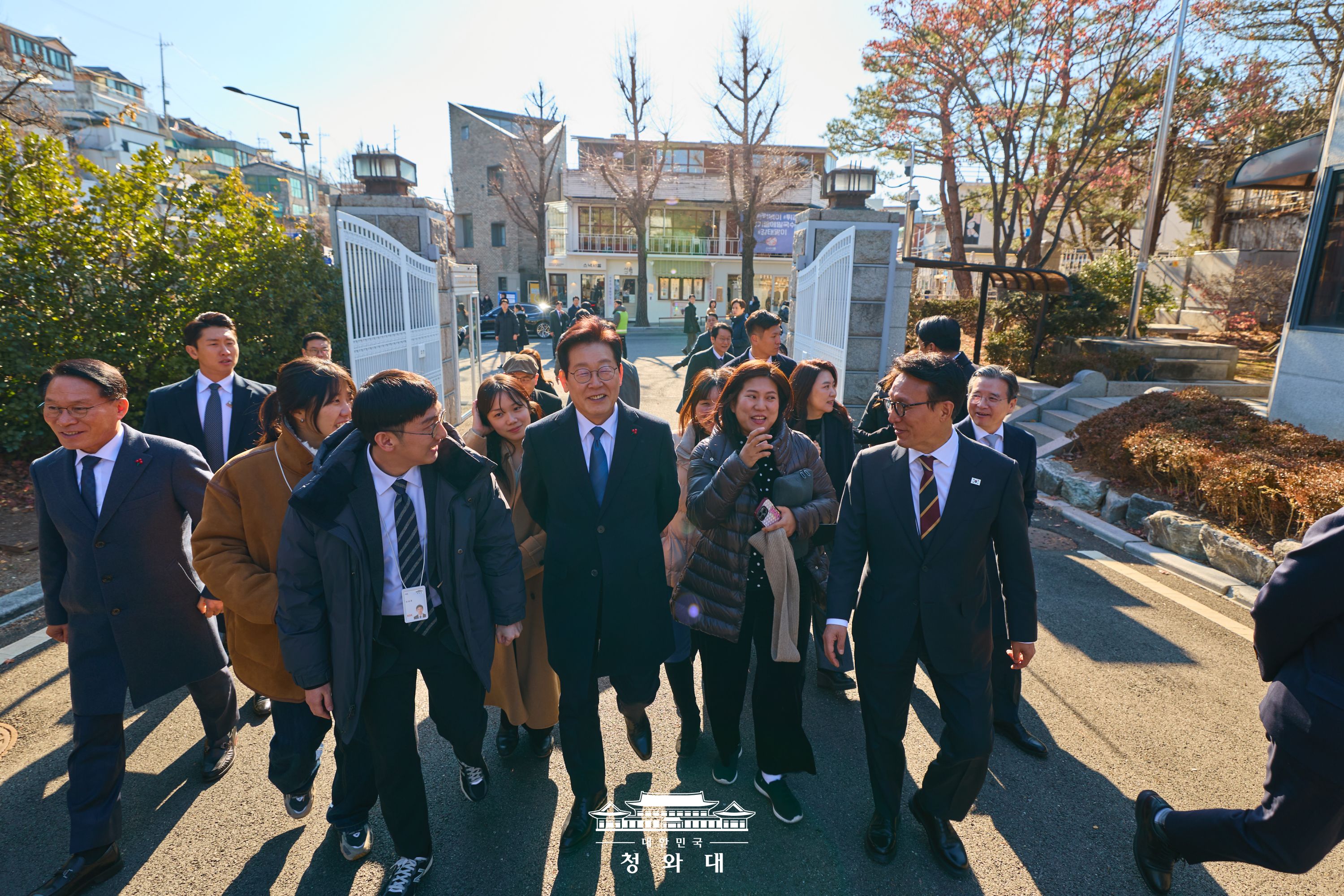 2025년 12월 31일 국민 여러분께 보고드립니다 슬라이드9