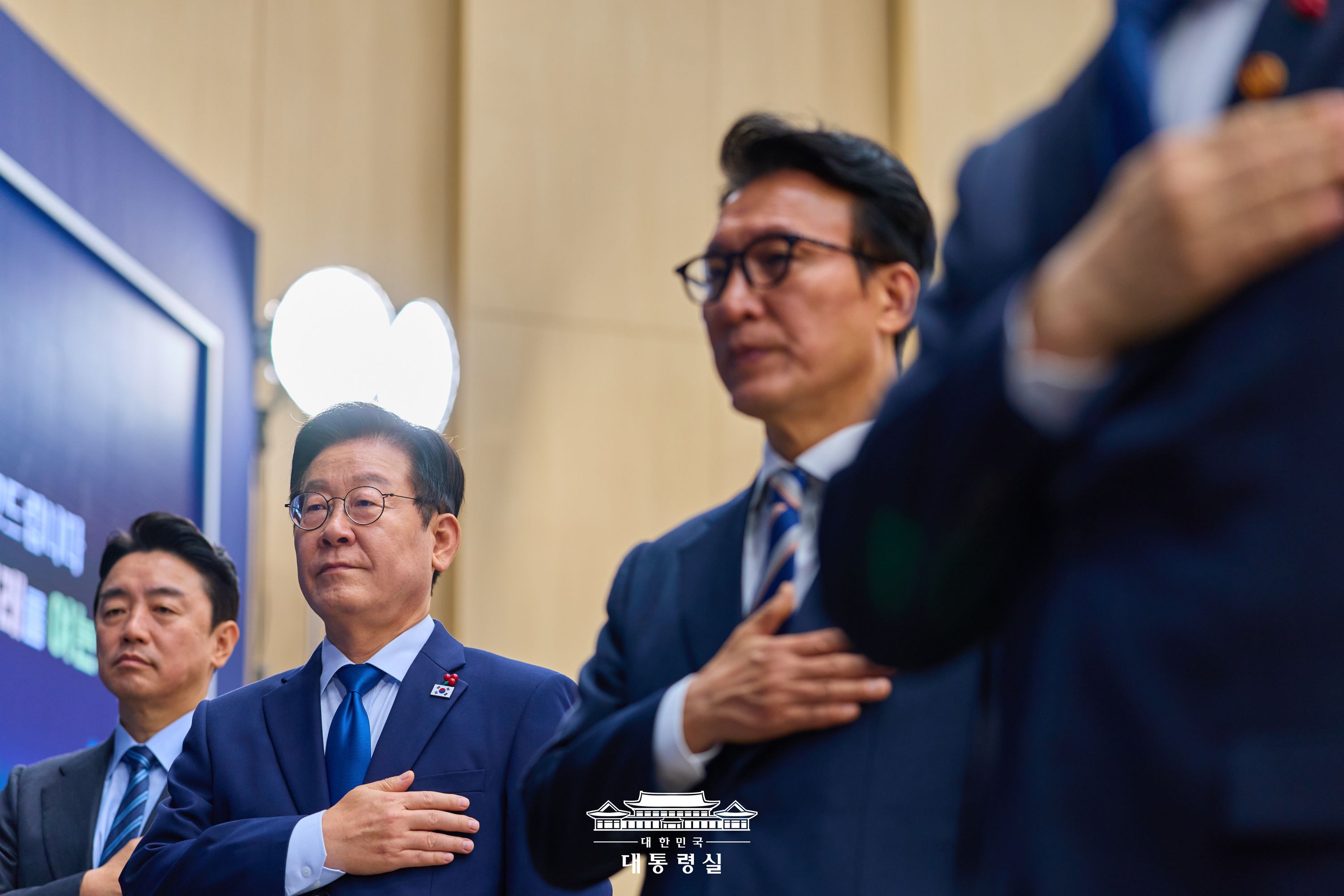 2025년 12월 17일 이재명의 오늘 슬라이드7