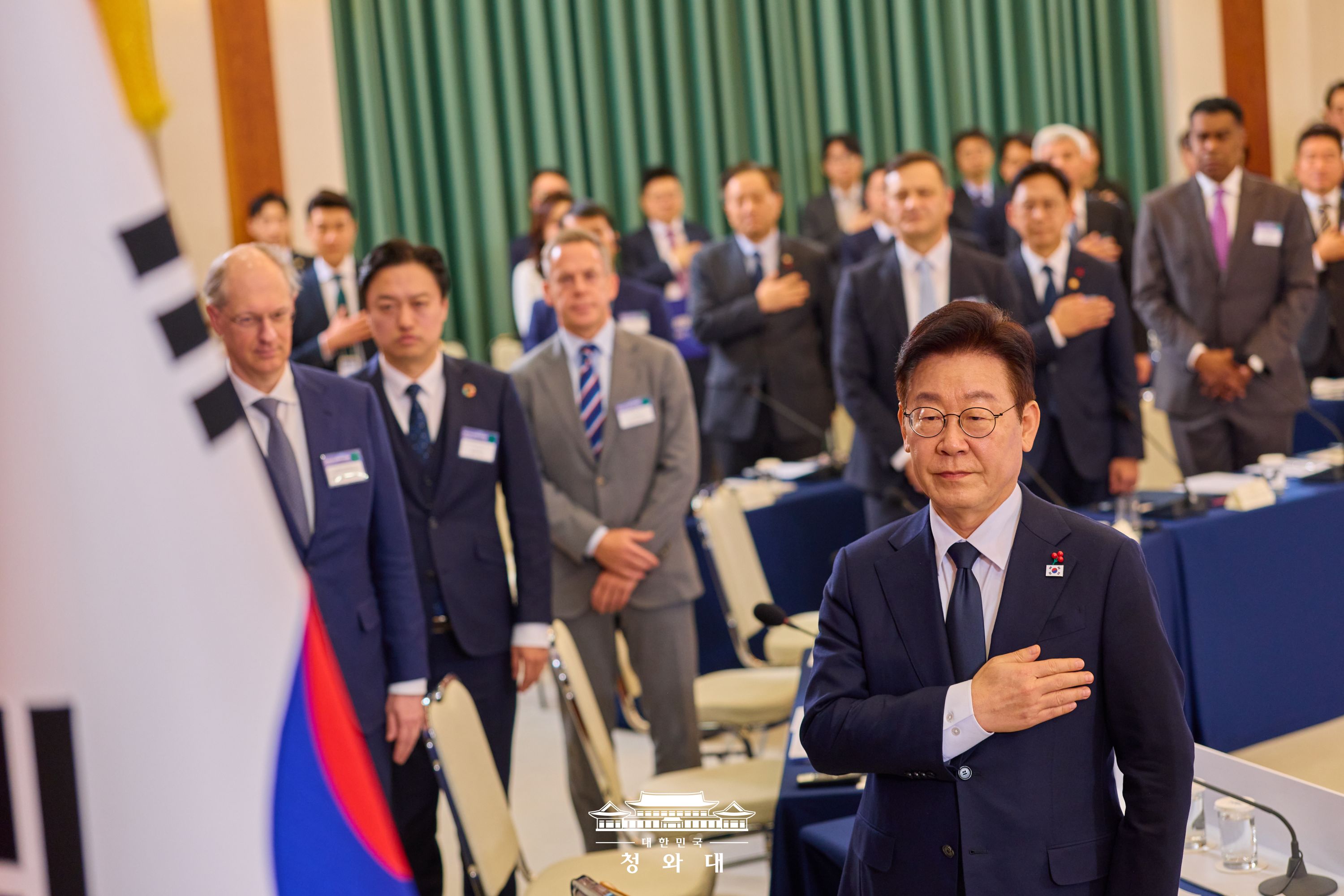 세계 최고의 투자처로 거듭날 대한민국을 위해 슬라이드1